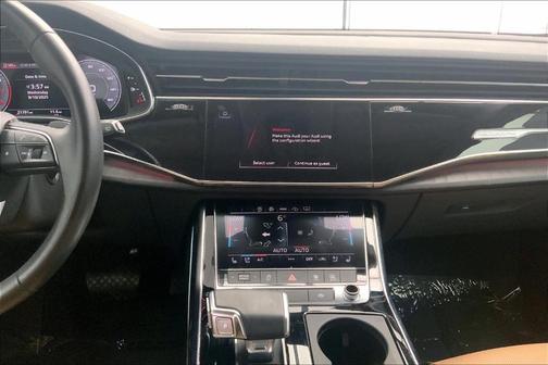 2022 Audi Q8 55 Premium Plus