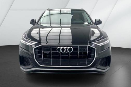 2022 Audi Q8 55 Premium Plus