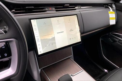 2025 Land Rover Range Rover P550e SE