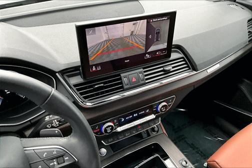 2023 Audi Q5 45 S line Prestige