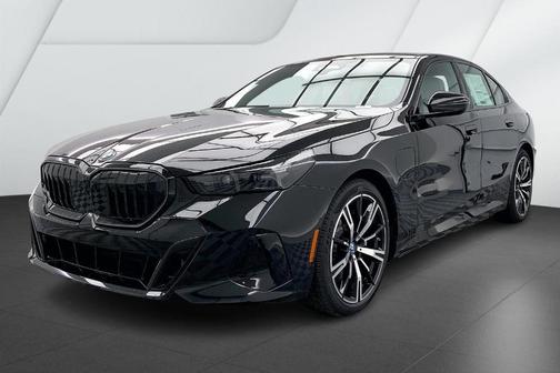 2025 BMW 550e xDrive