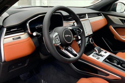 2025 Jaguar F-PACE P400 R-Dynamic S