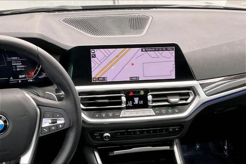 2022 BMW 330 i xDrive