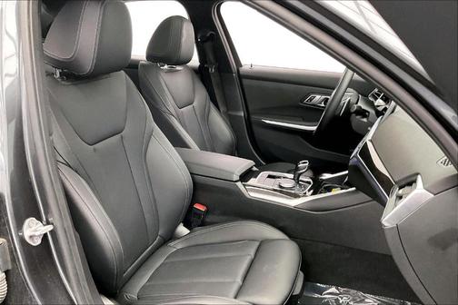 2022 BMW 330 i xDrive