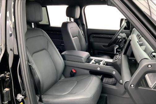 2025 Land Rover Defender P525 V8