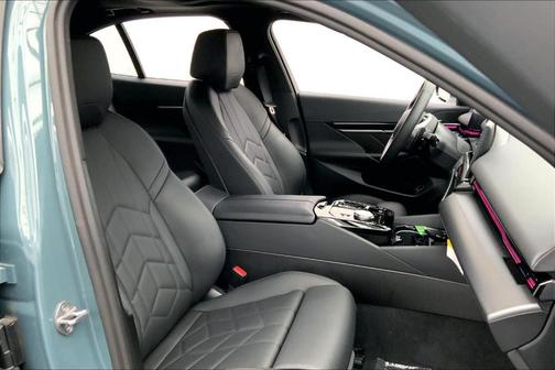 2024 BMW 530 i xDrive