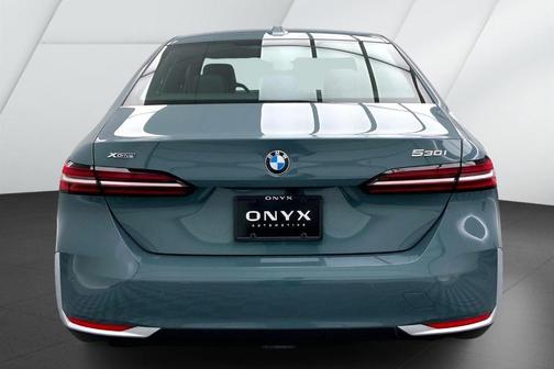 2024 BMW 530 i xDrive