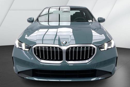 2024 BMW 530 i xDrive