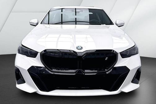 2025 BMW i5 xDrive40
