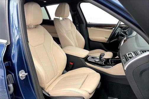 2023 BMW X4 xDrive30i