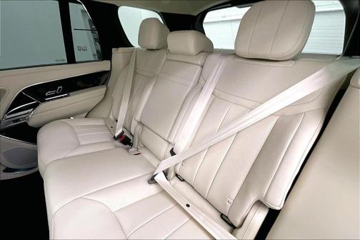 2025 Land Rover Range Rover P530 SE