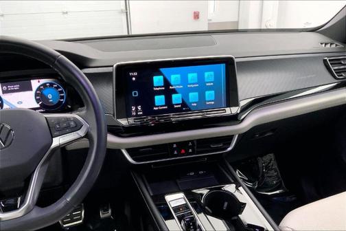 2024 Volkswagen Atlas Cross Sport 2.0T SEL Premium R-Line