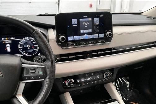 2023 Mitsubishi Outlander SEL