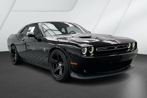 2016 Dodge Challenger R/T Scat Pack