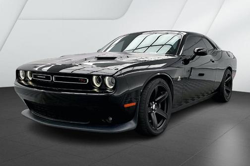 2016 Dodge Challenger R/T Scat Pack