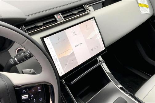 2026 Land Rover Range Rover Velar P400 Dynamic SE