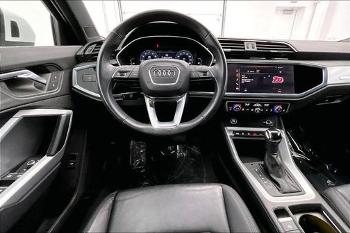 2021 Audi Q3 45 S line Premium