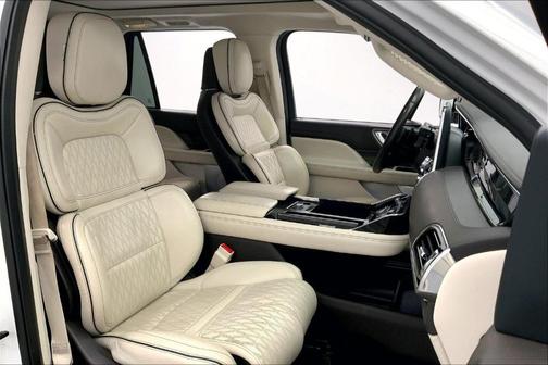 2021 Lincoln Navigator L Black Label