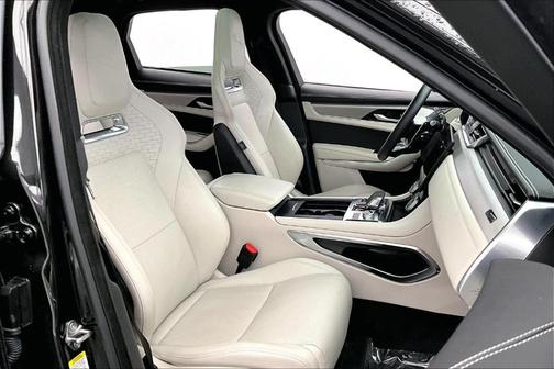 2024 Jaguar F-PACE P250 R-Dynamic S