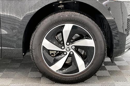 2024 Jaguar F-PACE P250 R-Dynamic S