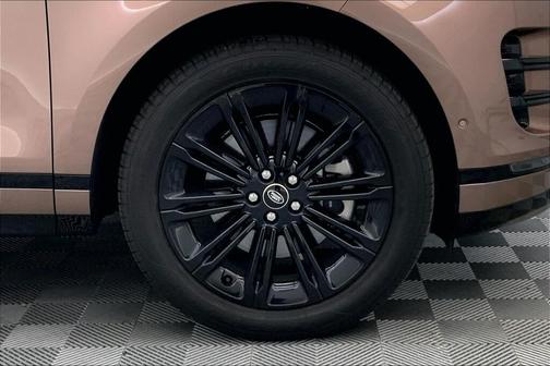 2025 Land Rover Range Rover Evoque Dynamic SE