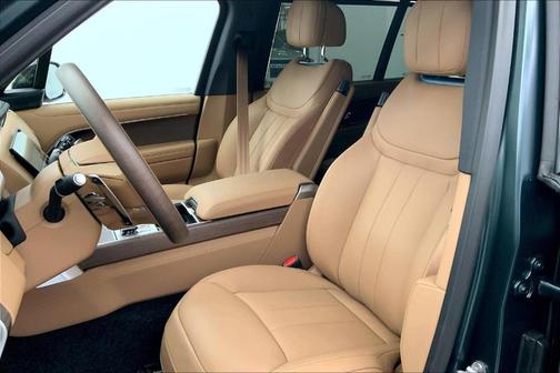 2025 Land Rover Range Rover P530 SE 7 Seat