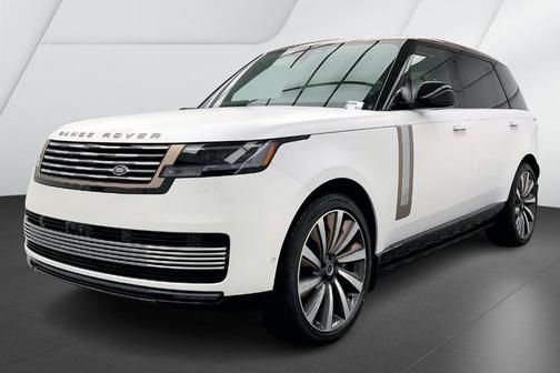 2025 Land Rover Range Rover P615 SV