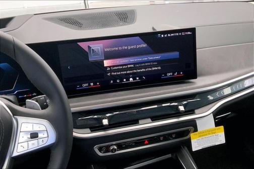 2025 BMW X7 xDrive40i