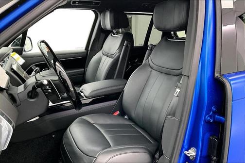 2025 Land Rover Range Rover P550e Autobiography