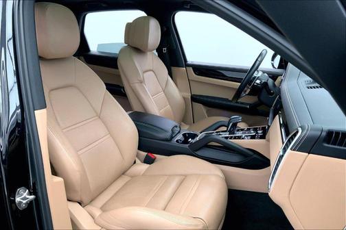 2019 Porsche Cayenne Base