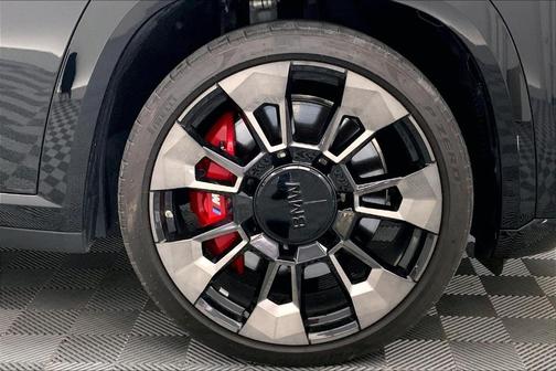 2024 BMW XM Base
