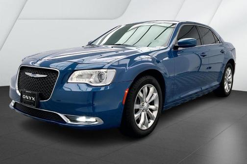 2021 Chrysler 300 Touring