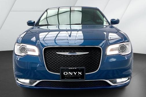 2021 Chrysler 300 Touring