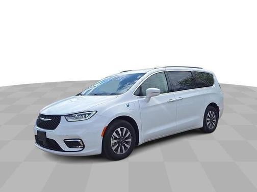 2021 Chrysler Pacifica Hybrid Touring L