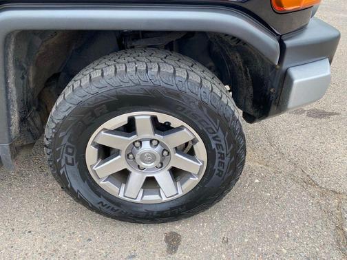 Black 2014 Toyota FJ Cruiser Base