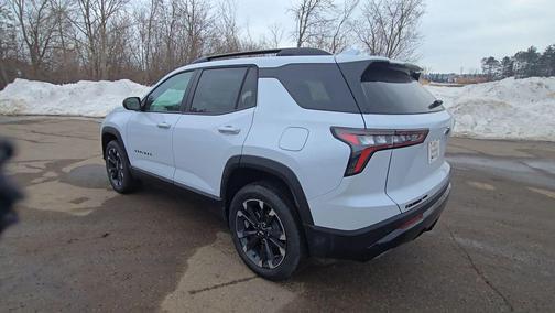 Polar White Tricoat 2026 Chevrolet Equinox AWD RS