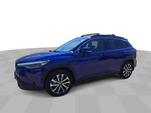 2024 Toyota Corolla Cross XLE