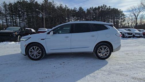 2023 Buick Enclave Essence AWD