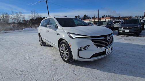 2023 Buick Enclave Essence AWD