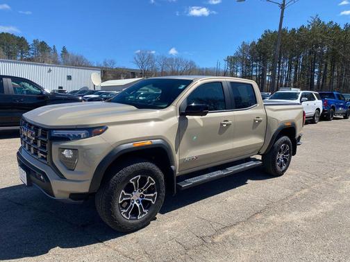 Desert Sand Metallic 2024 GMC Canyon AT4