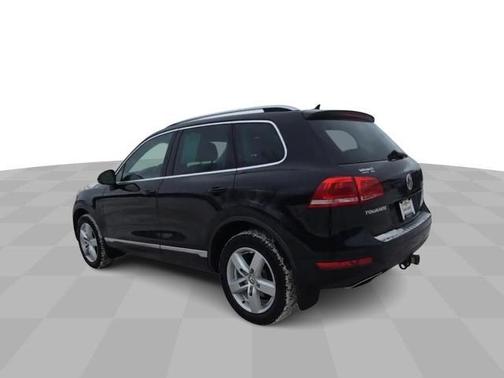 2012 Volkswagen Touareg TDI Lux