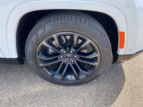 Bright White Clearcoat 2024 Jeep Grand Wagoneer Series II 4x4