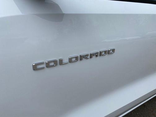 Summit White 2026 Chevrolet Colorado Z71