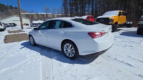 2022 Chevrolet Malibu FWD LT