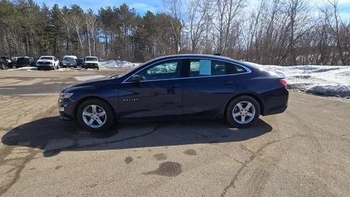 2022 Chevrolet Malibu FWD LT