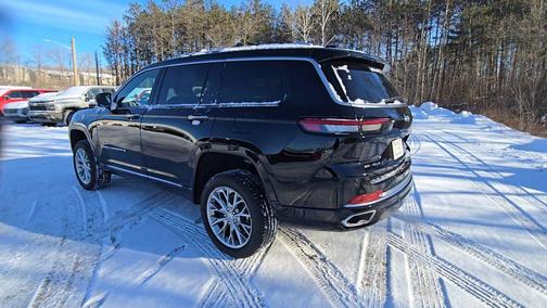 2022 Jeep Grand Cherokee L Summit