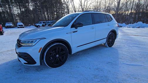 2022 Volkswagen Tiguan 2.0T SE R-Line Black 4MOTION