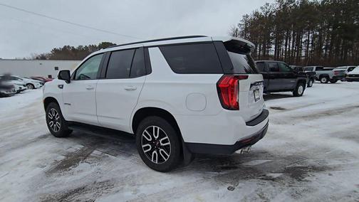 2024 GMC Yukon 4WD AT4