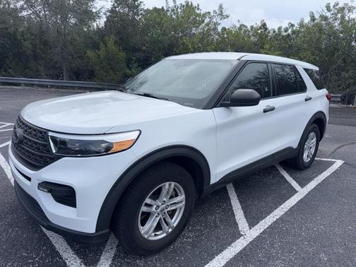 2022 Ford Explorer Base