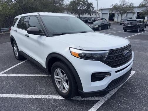 2022 Ford Explorer Base